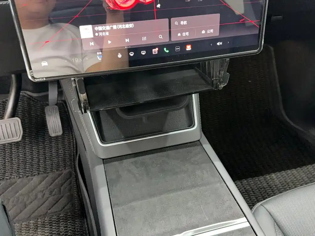 Tesla Model Y — миниатюра 13