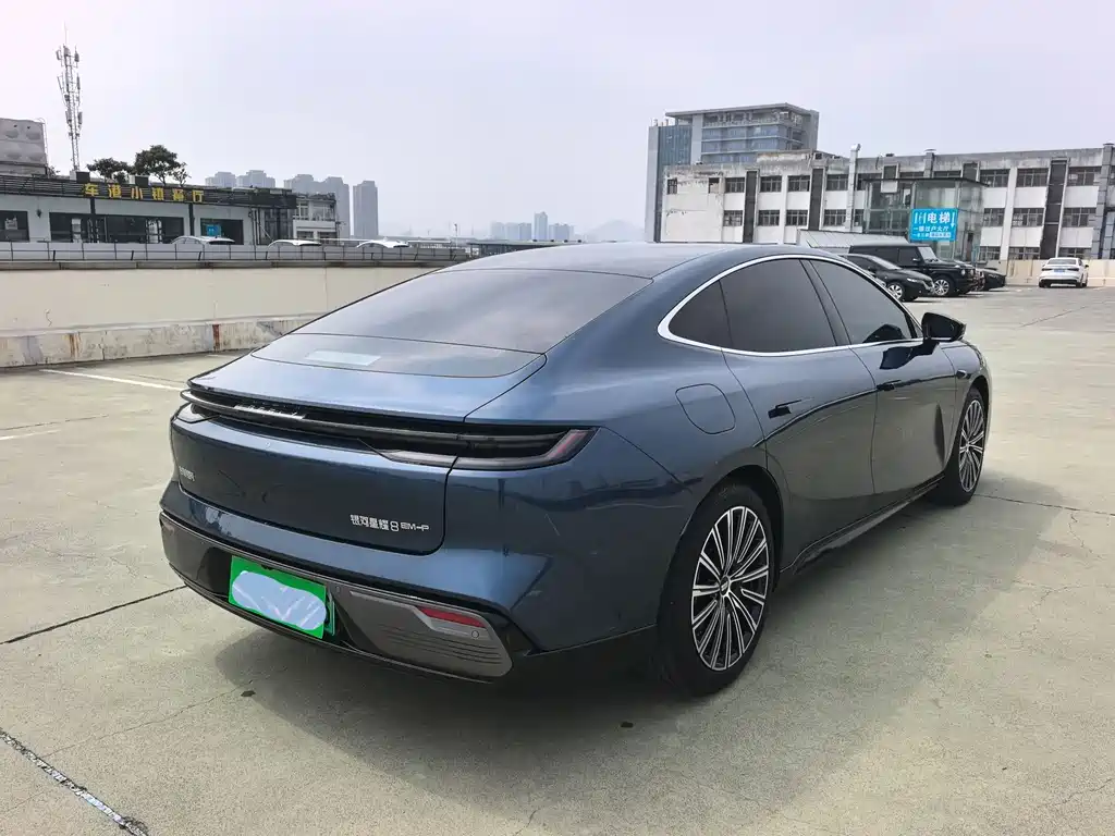 GEELY GALAXY GALAXY SPARKLE 8