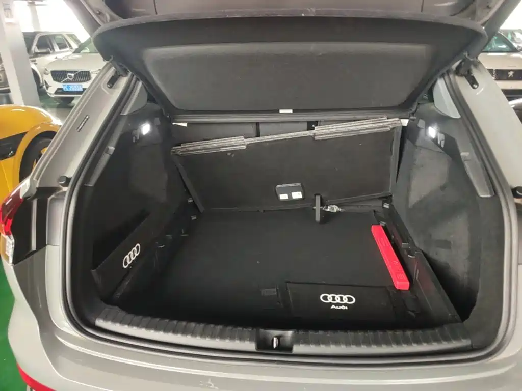 Audi Q4 e-tron — миниатюра 19