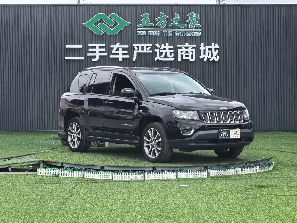 Jeep Compass (Import) — миниатюра 3
