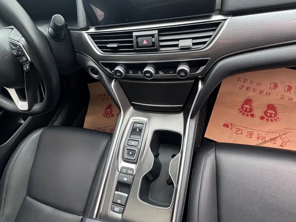 Honda Accord — миниатюра 7