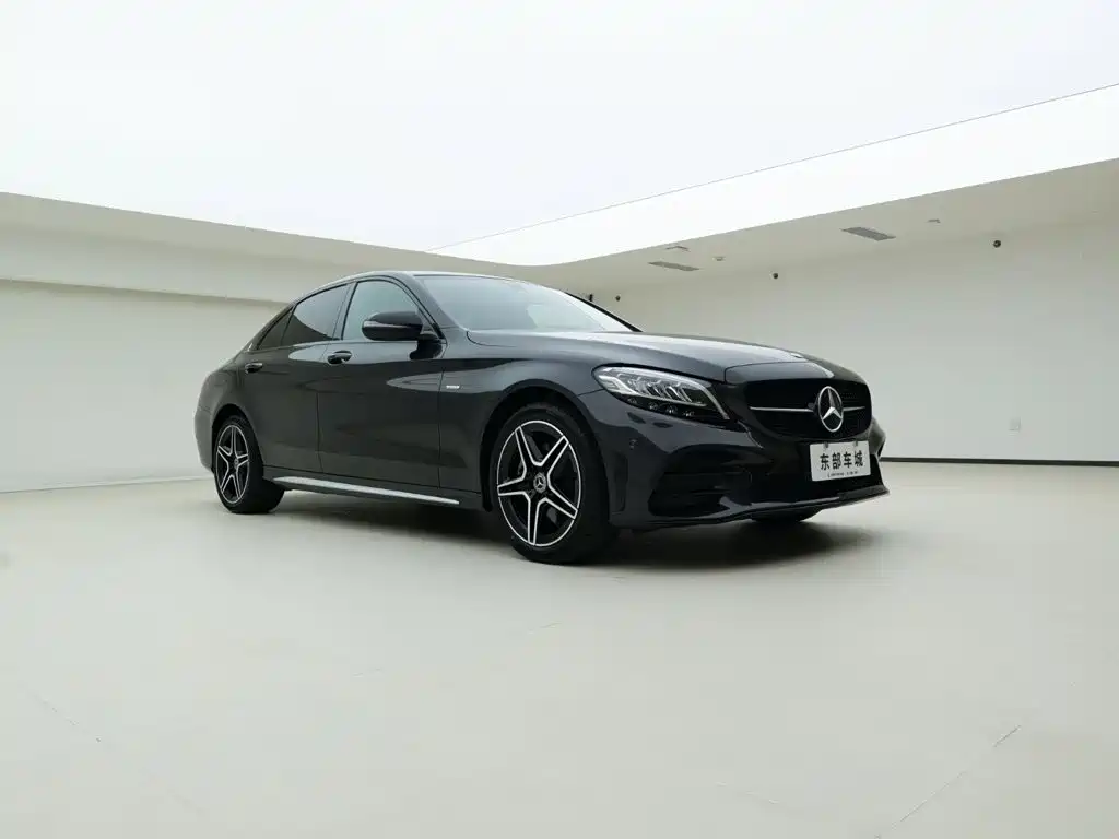 Mercedes-Benz C-Class — миниатюра 3