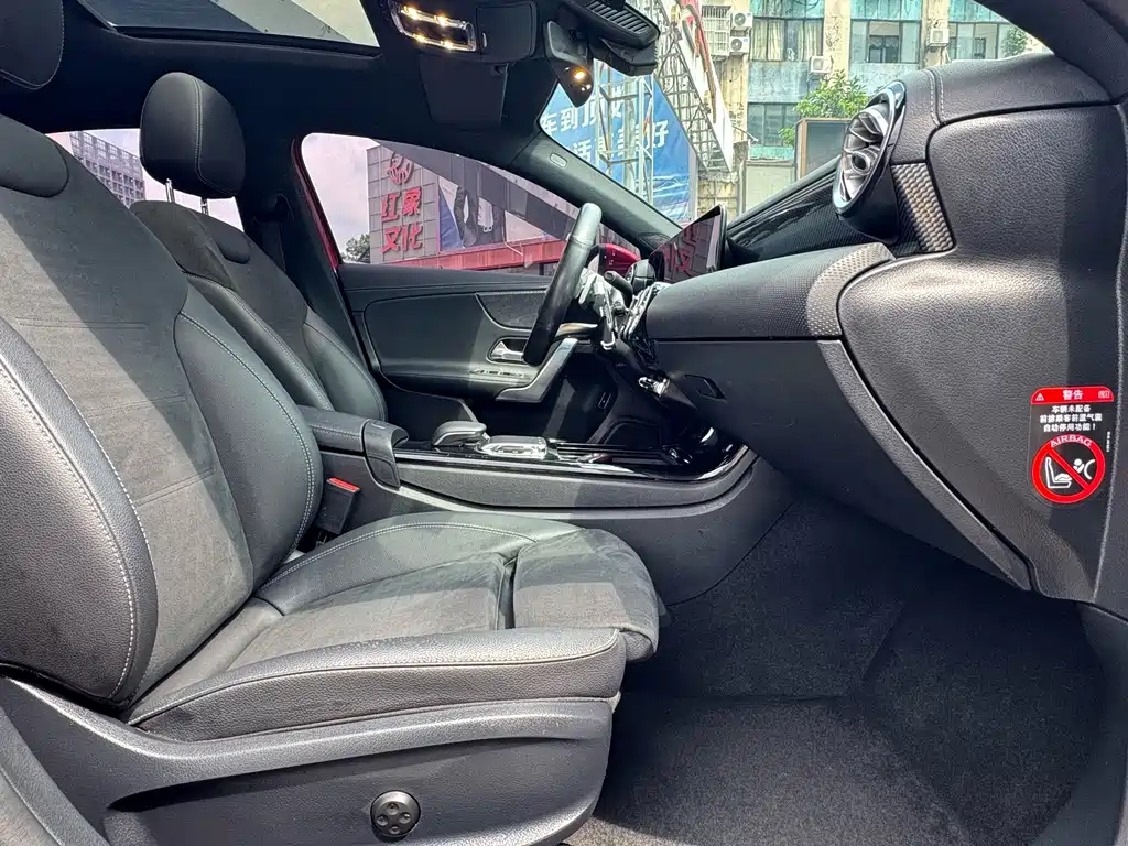 Mercedes-Benz A-Class — миниатюра 12