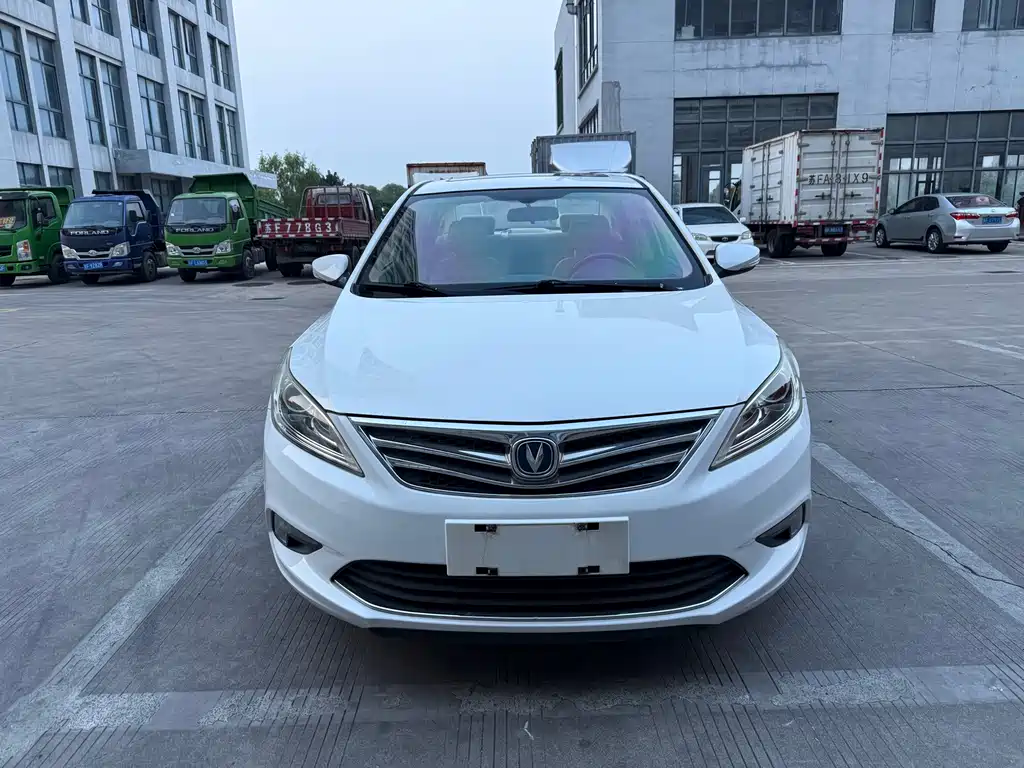 Changan Eado — миниатюра 2