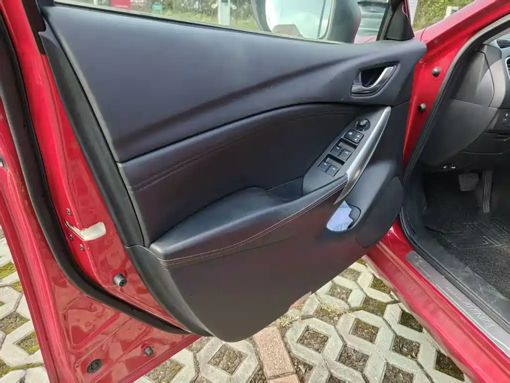 Mazda Atenza — миниатюра 7