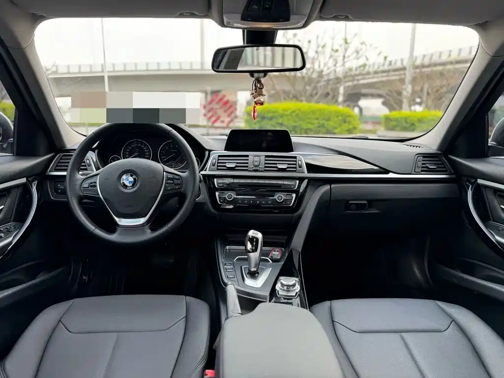 BMW 3 Series — миниатюра 9