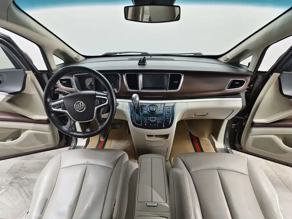 Buick GL8 — миниатюра 9