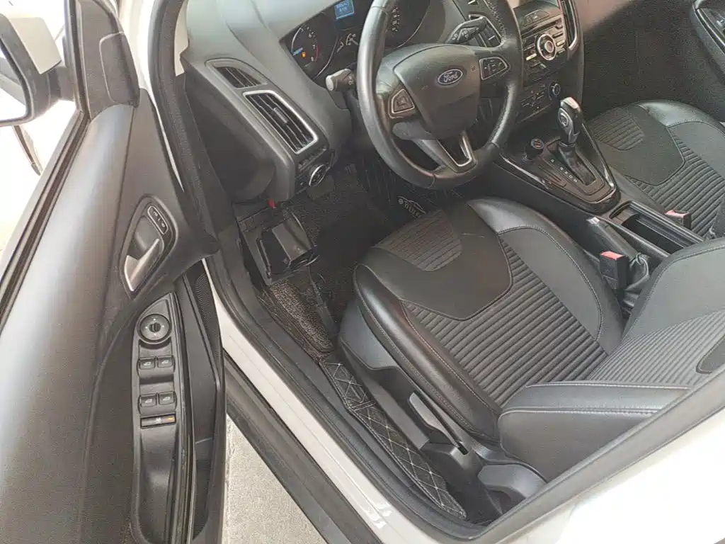 Ford Focus — миниатюра 16