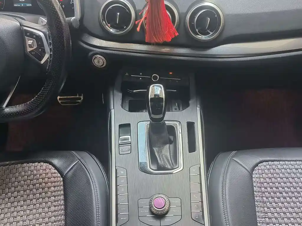 Wey Wey VV5 — миниатюра 5