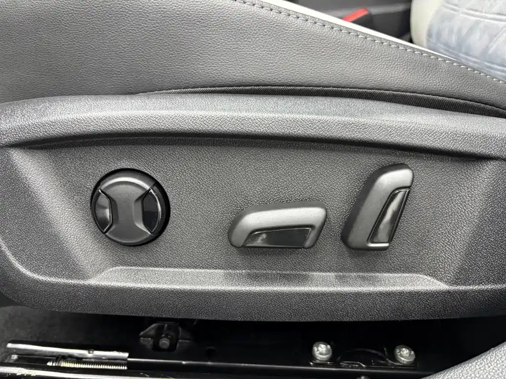 Volkswagen Lavida — миниатюра 15