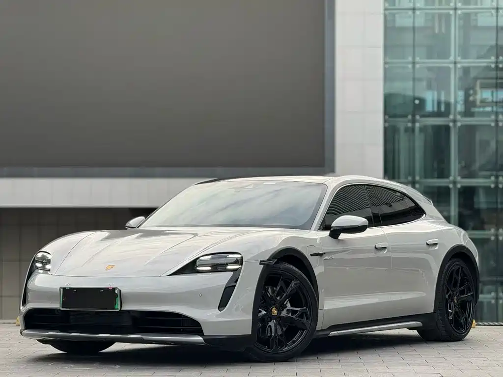Porsche Taycan 2023