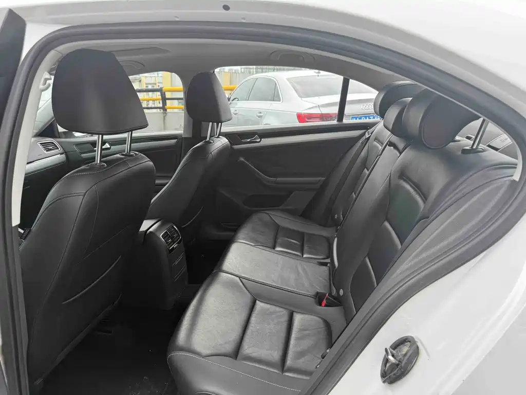 Volkswagen Sagitar — миниатюра 10