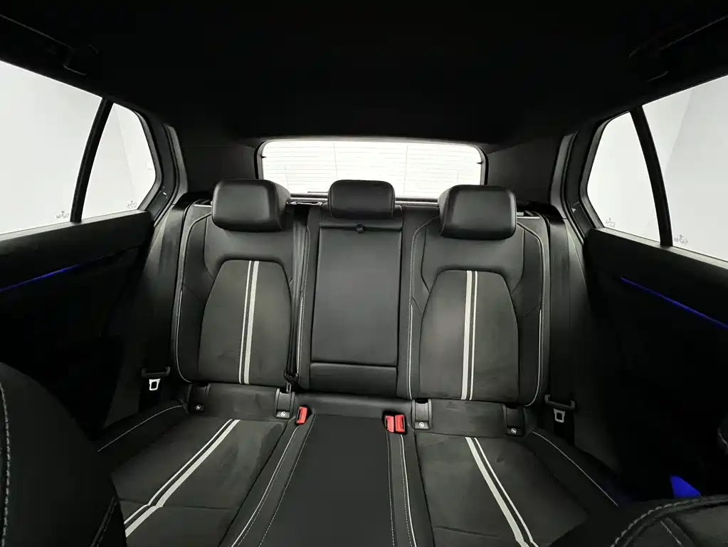 Volkswagen Golf — миниатюра 17