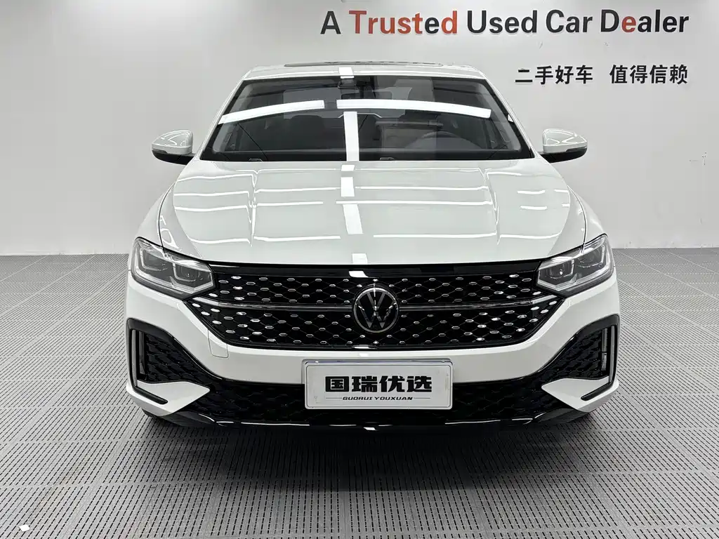 Volkswagen Lavida — миниатюра 2