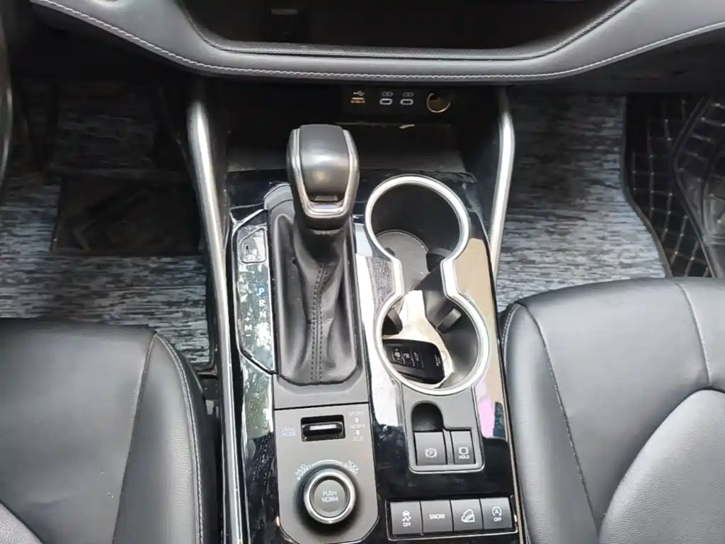 Toyota Highlander — миниатюра 14