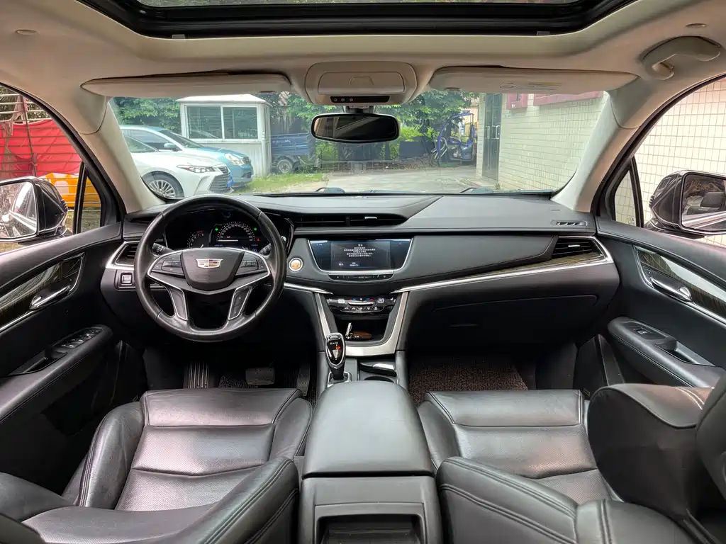 Cadillac XT5 — миниатюра 5