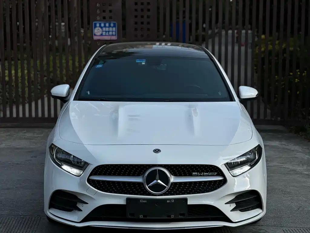 Mercedes-Benz A-Class — миниатюра 2