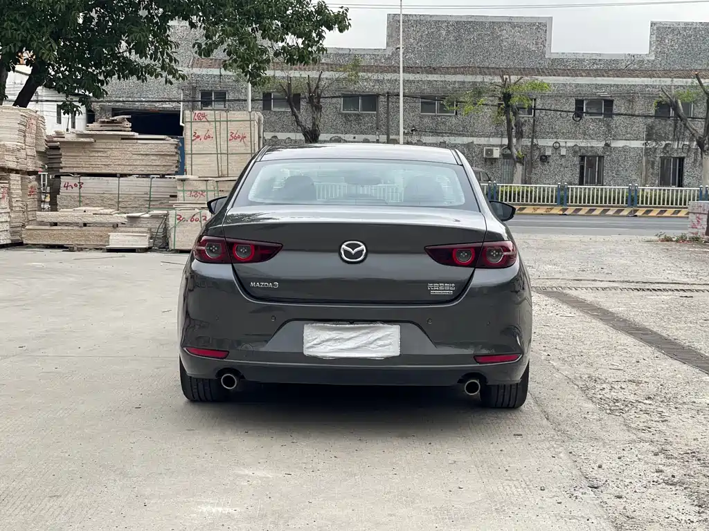 MAZDA 3 ANGKESAILA