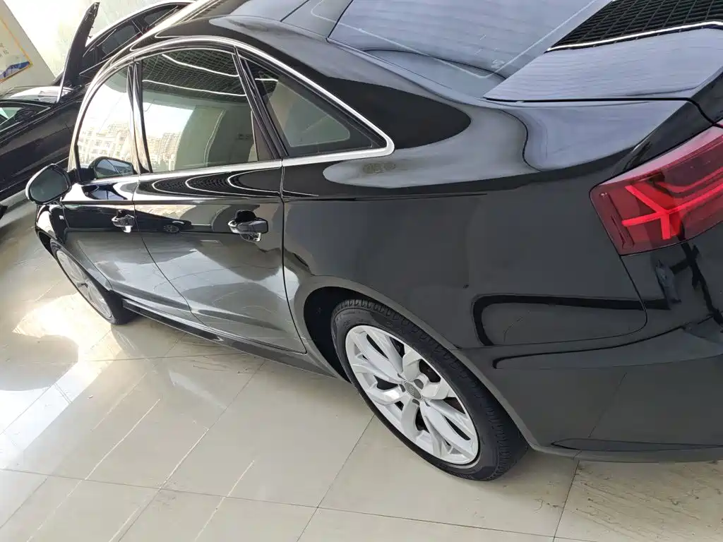 Audi A6L — миниатюра 7