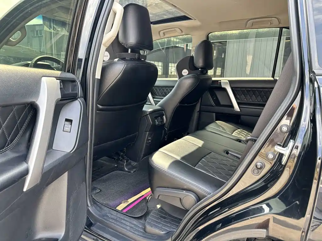 Toyota Prado — миниатюра 17