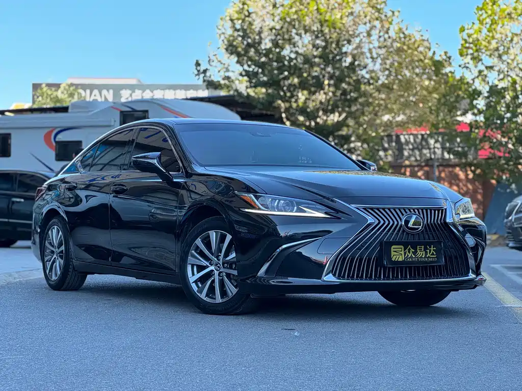 Lexus ES — миниатюра 5