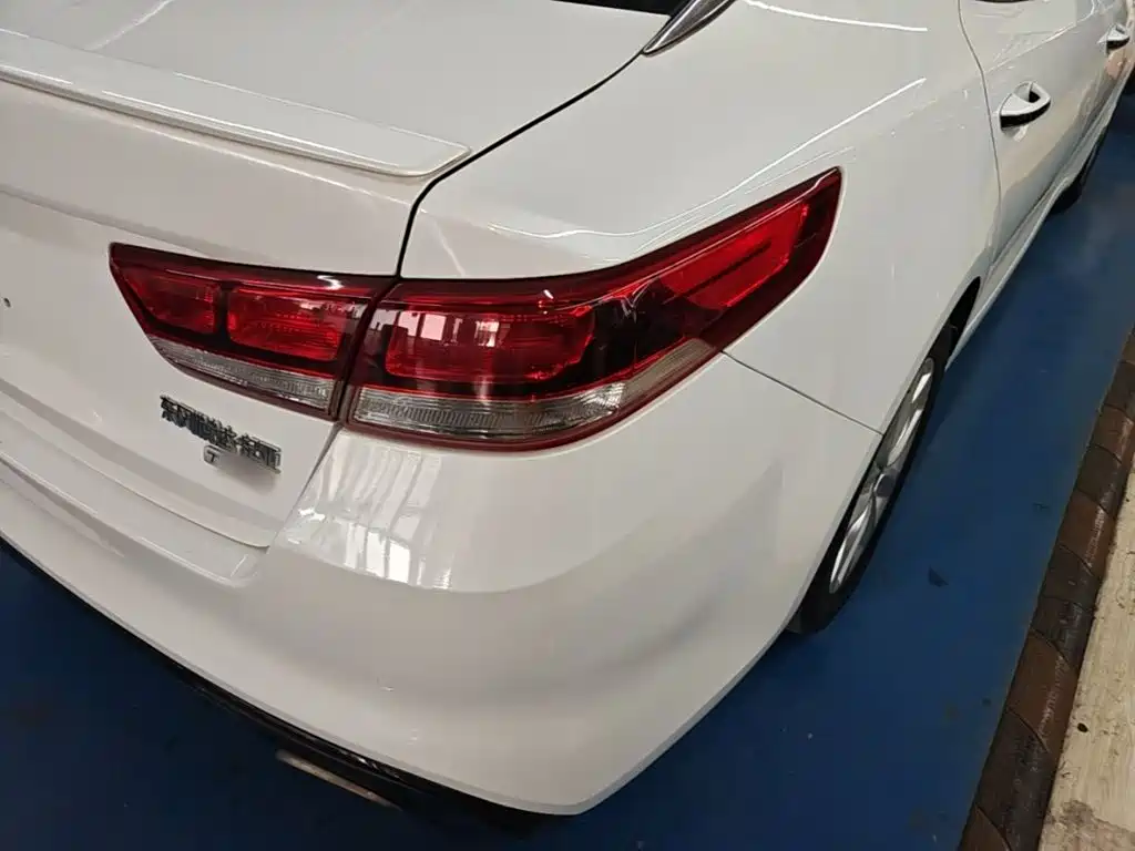 Kia K5 — миниатюра 8