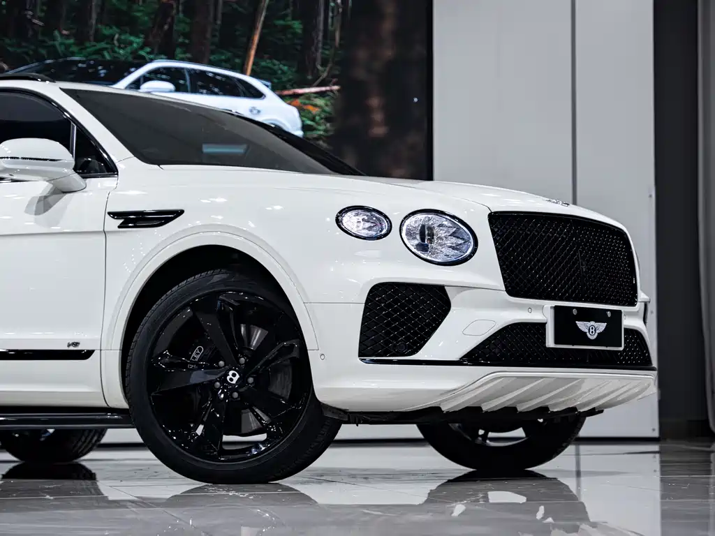 Bentley Bentayga — миниатюра 6