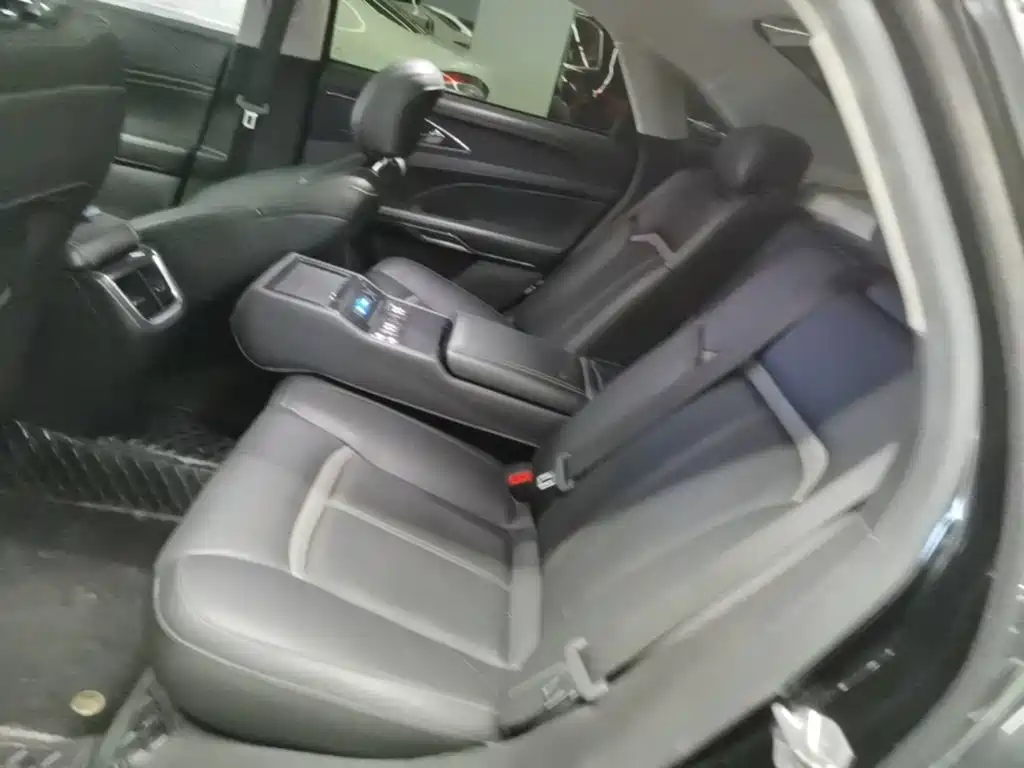 Ford Taurus — миниатюра 17