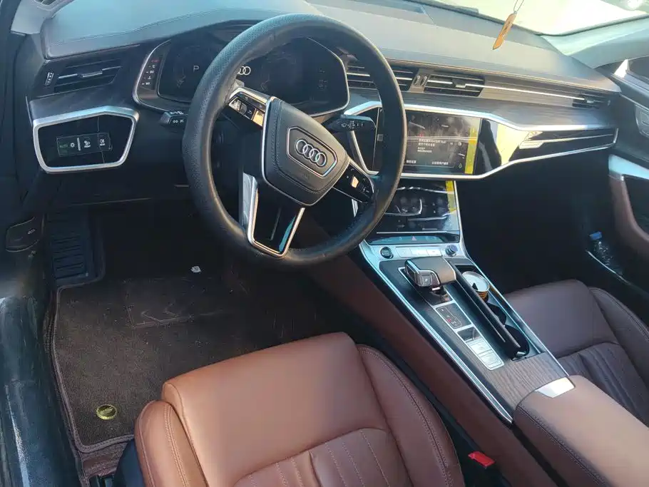 Audi A6L — миниатюра 12