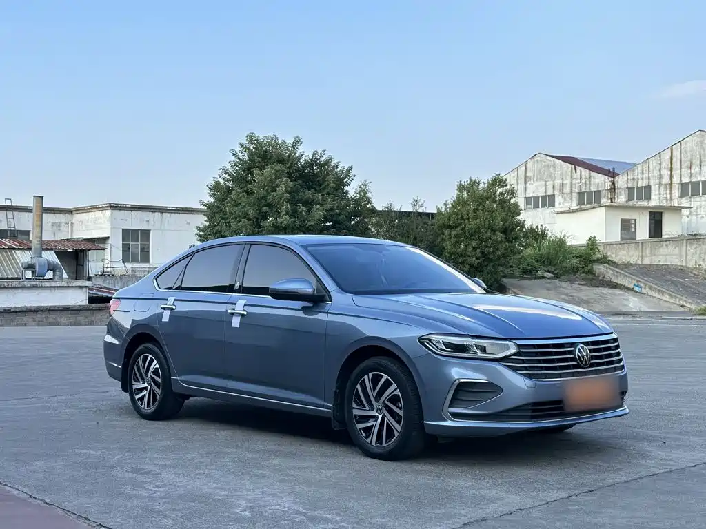 Volkswagen Lavida — миниатюра 4