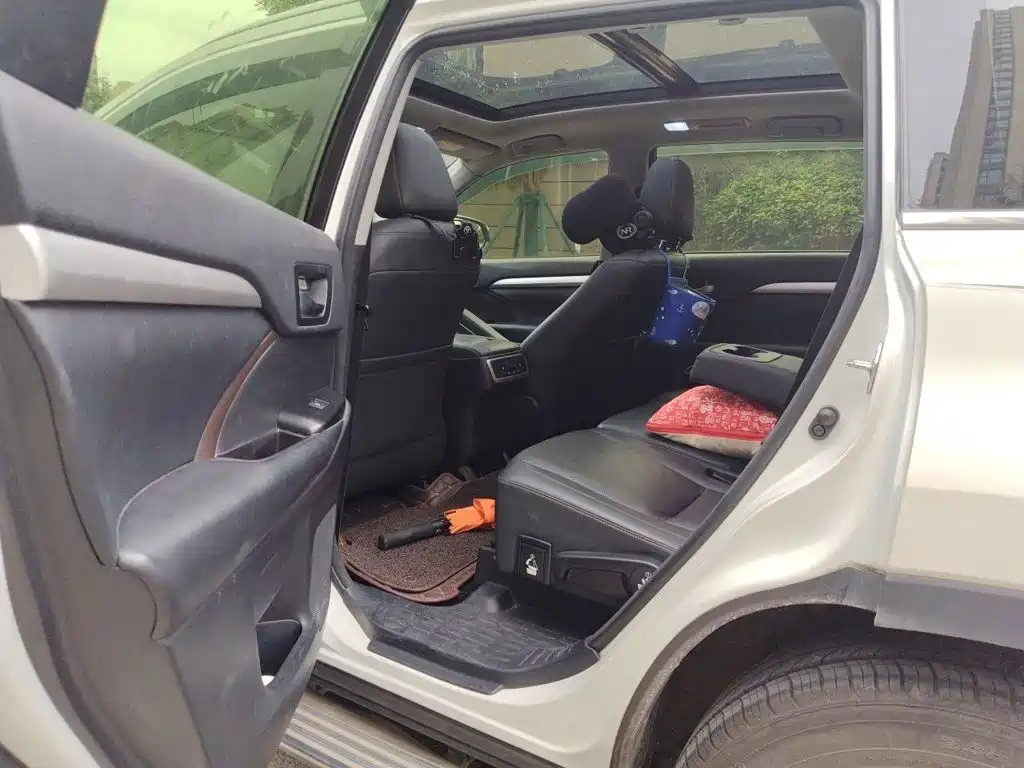 Toyota Highlander — миниатюра 13