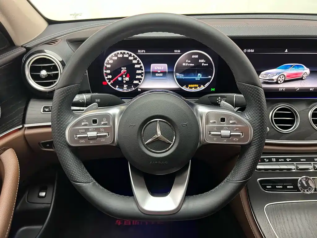 Mercedes-Benz E-Class — миниатюра 14