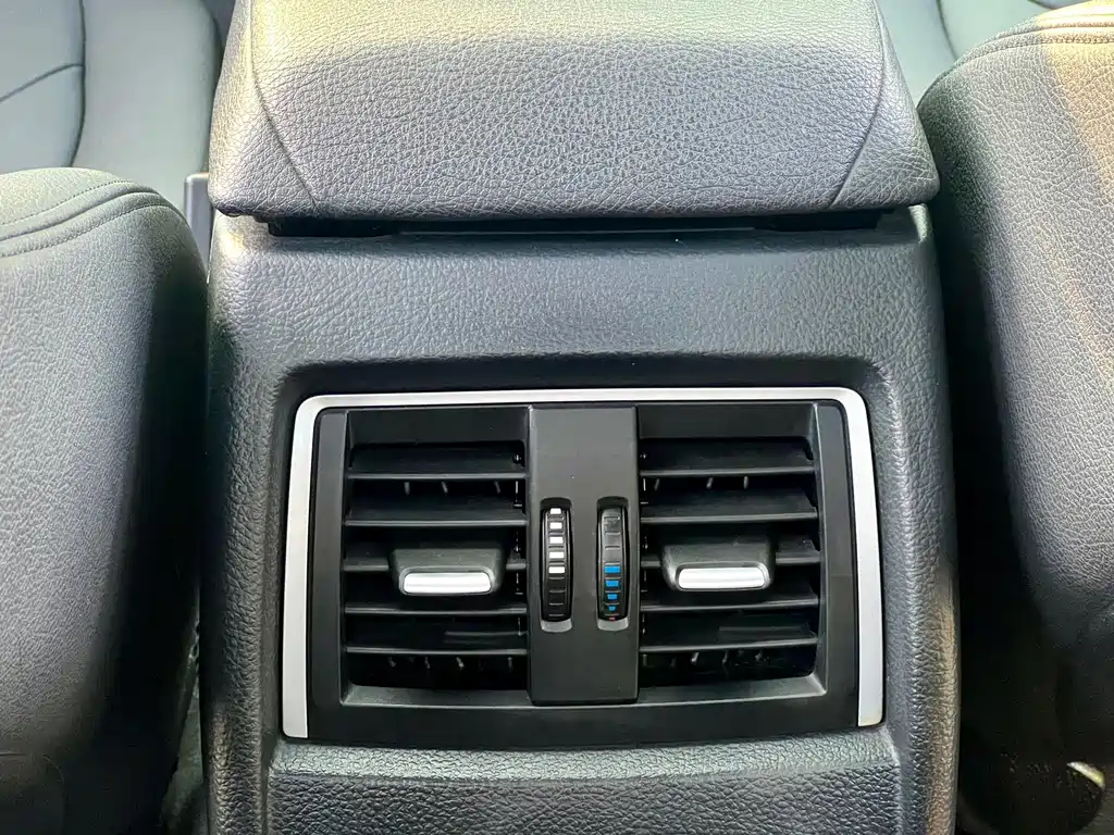 BMW 3 Series — миниатюра 16