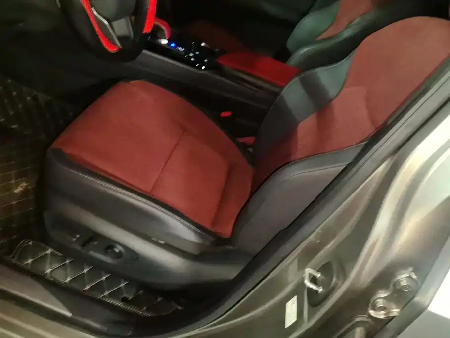 Lexus NX — миниатюра 9