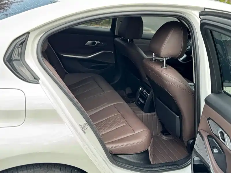 BMW 3 Series — миниатюра 11