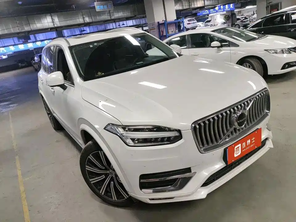 Volvo XC90 — миниатюра 6