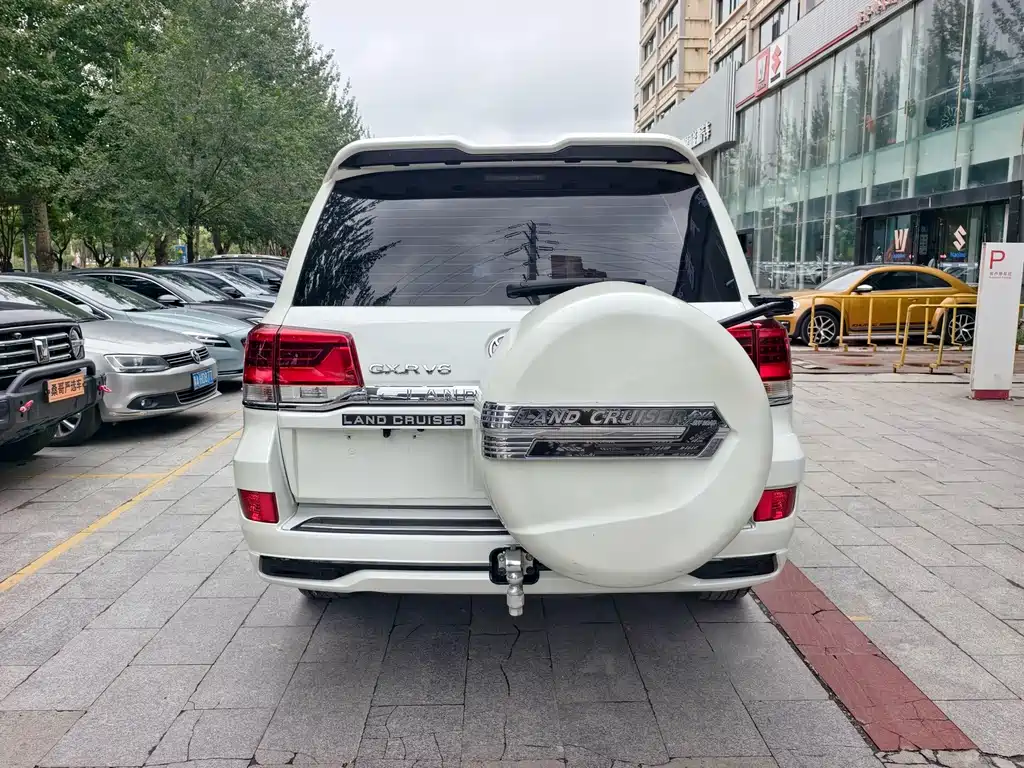 Toyota Land Cruiser — миниатюра 3