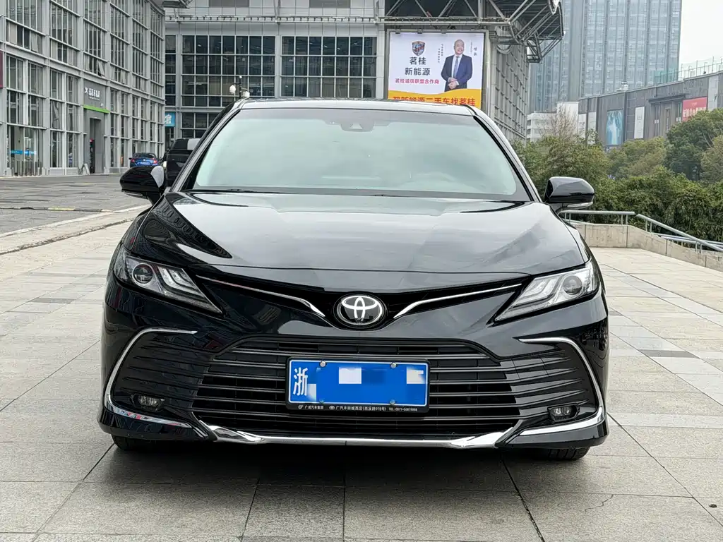 TOYOTA CAMRY