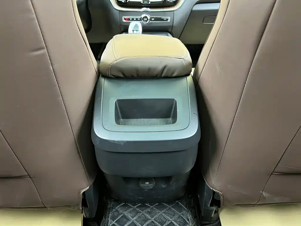 Volvo XC60 — миниатюра 13