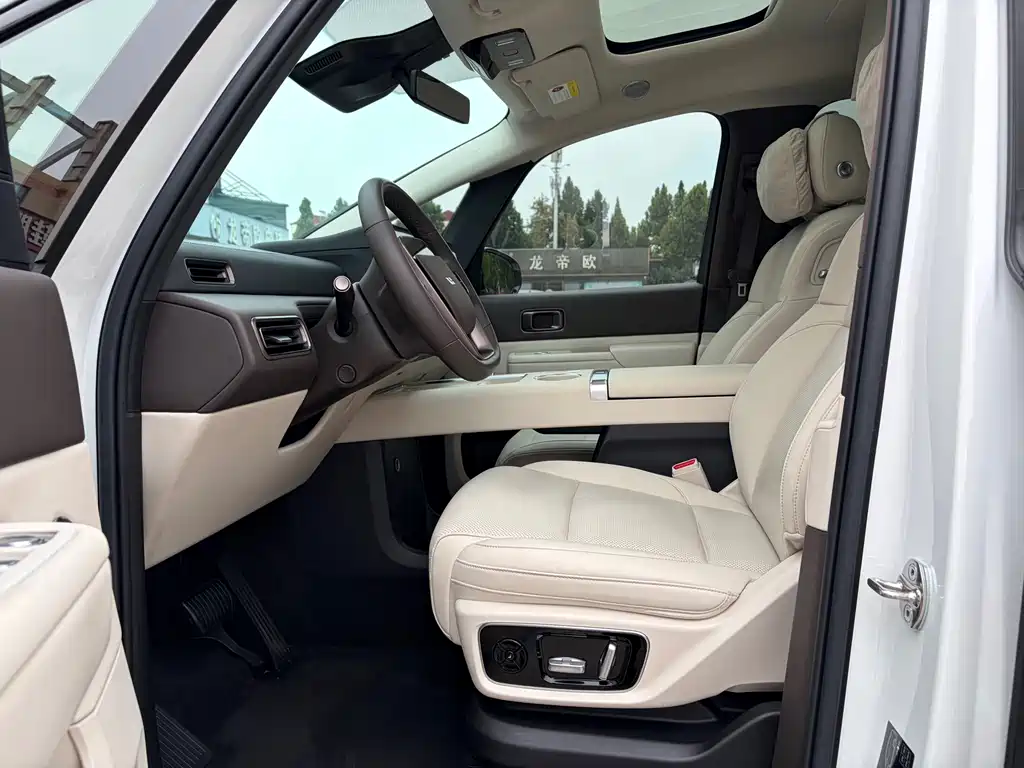 Li Auto Li MEGA — миниатюра 4