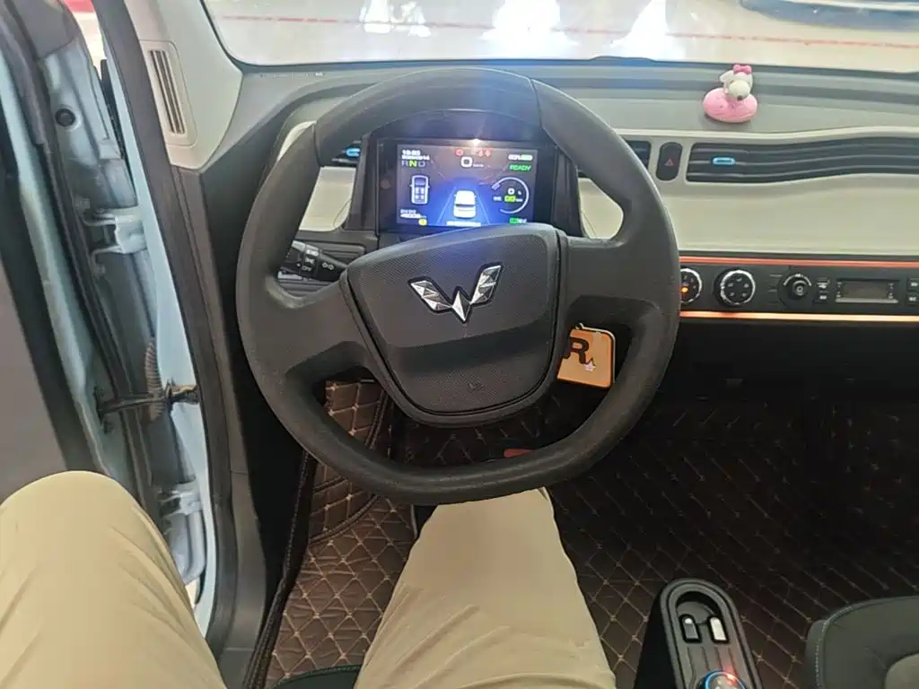 Wuling MINIEV — миниатюра 11