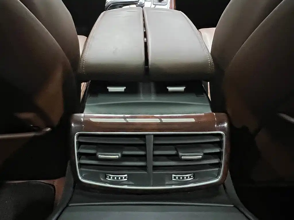Audi A8 — миниатюра 18