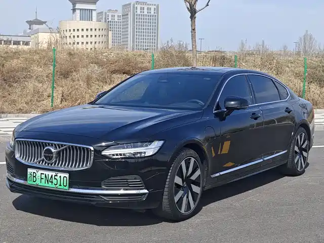 VOLVO S90 PLUG IN HYBRID 2024