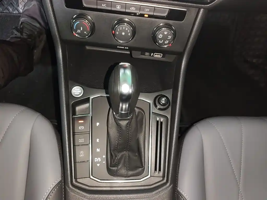 Volkswagen Lavida — миниатюра 14