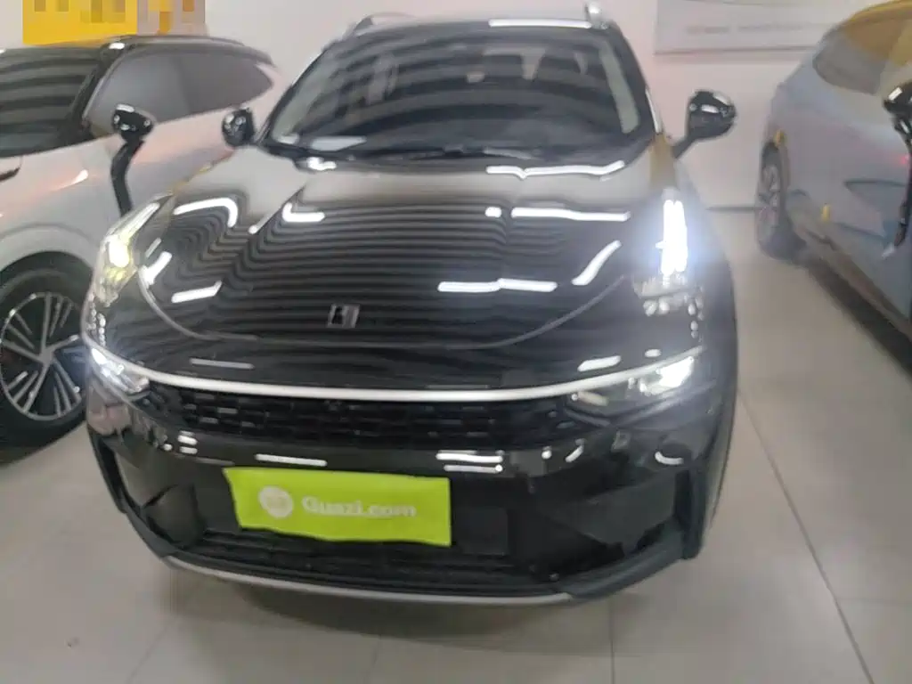 Lynk & Co 01 — миниатюра 3