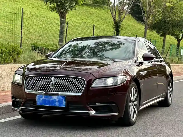 LINCOLN CONTINENTAL 2020