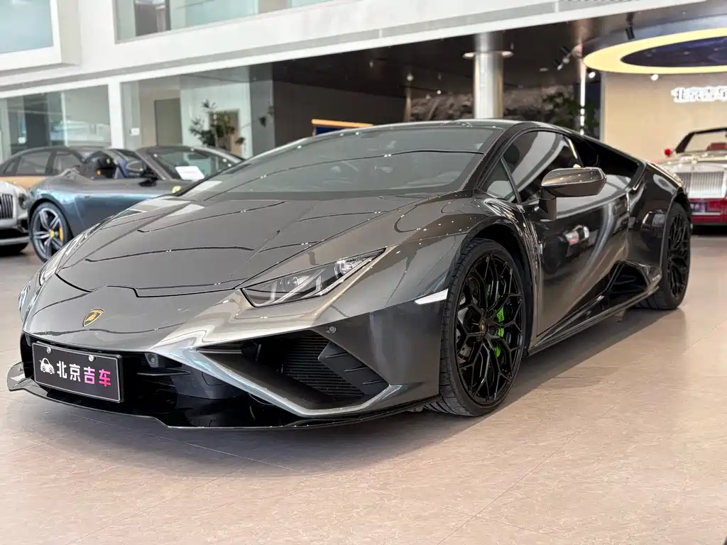 LAMBORGHINI HURACÁN