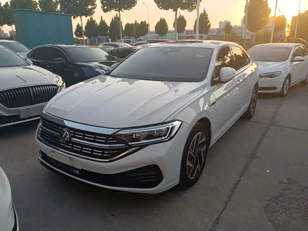 Volkswagen Sagitar — миниатюра 2