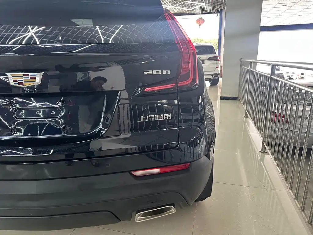 Cadillac XT4 — миниатюра 8