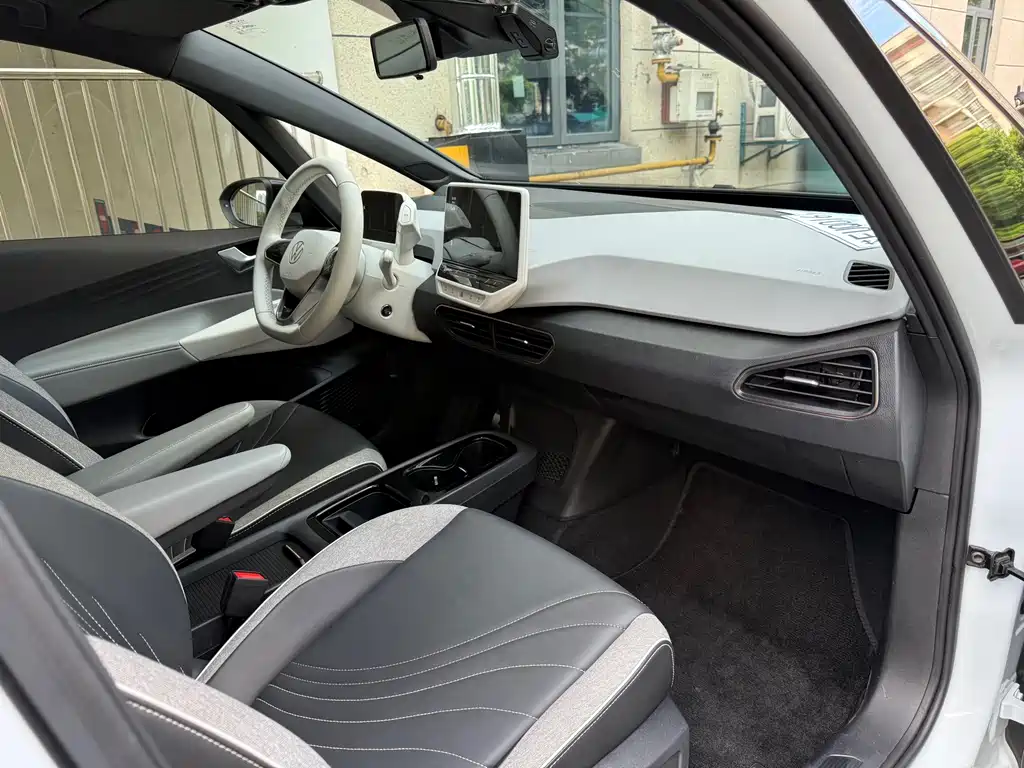 Volkswagen ID.3 — миниатюра 3